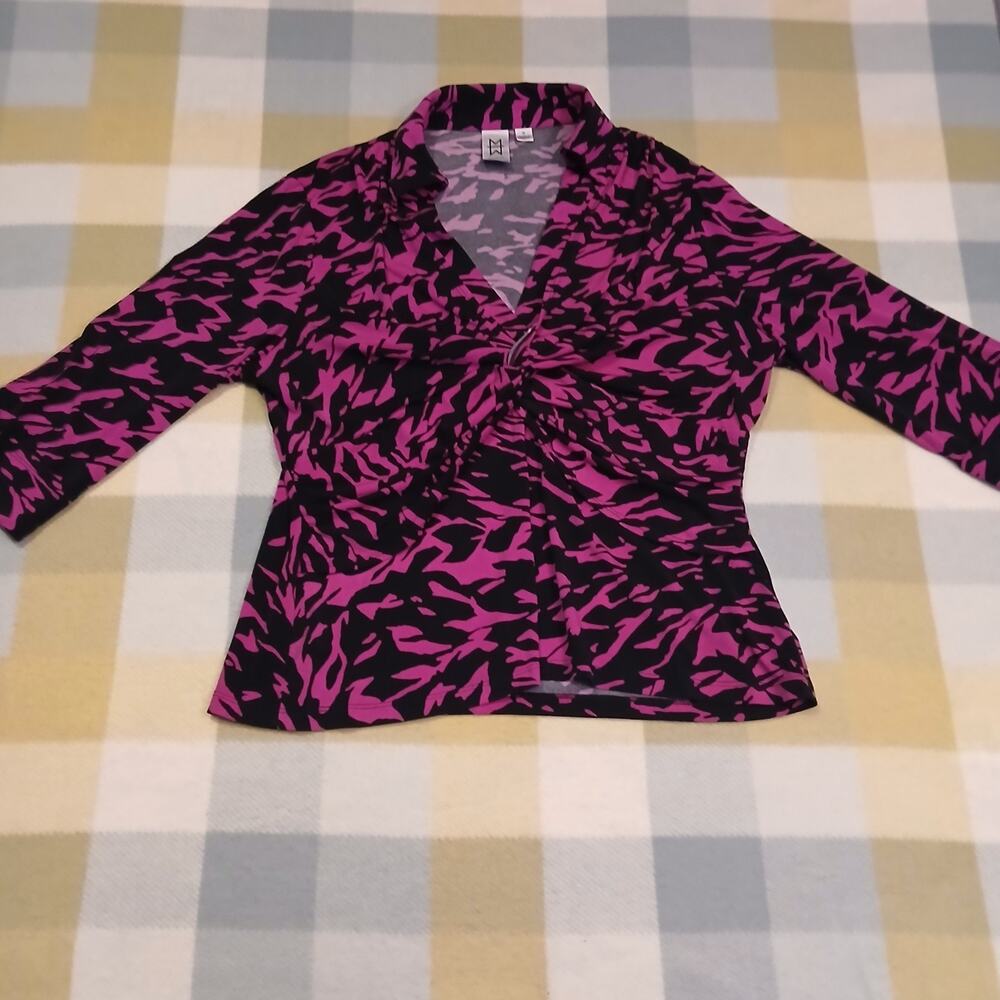 vintage Marc Bouwer Knit Top bold magenta pink and black abstract pattern
